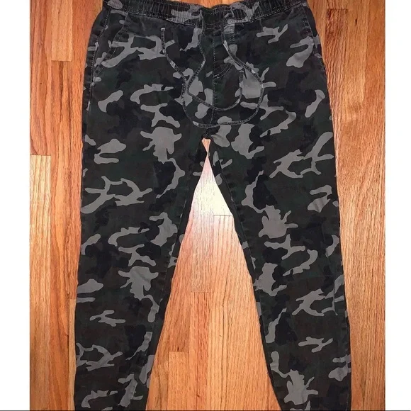 ⭐️Drawstring Camo Jogger - Picture 2 of 4